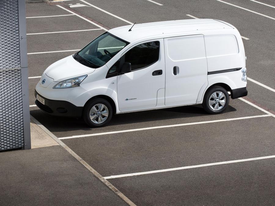 Nissan e-NV200 Van 2014 года  (UK) (фото 9 из 30)